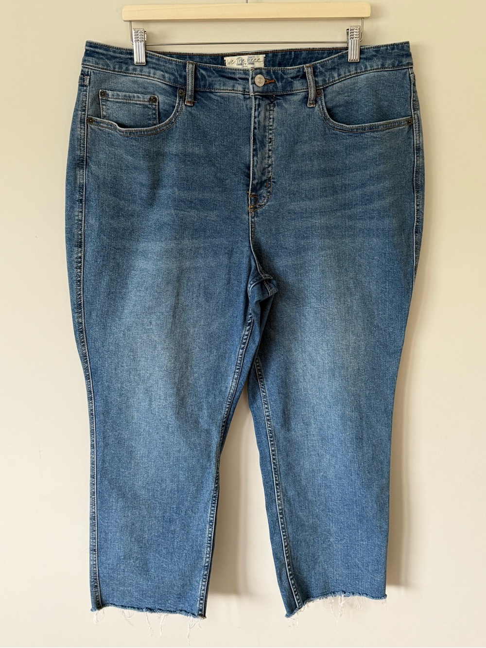 343 WE THE FREE CURVY STRAIGHT JEAN